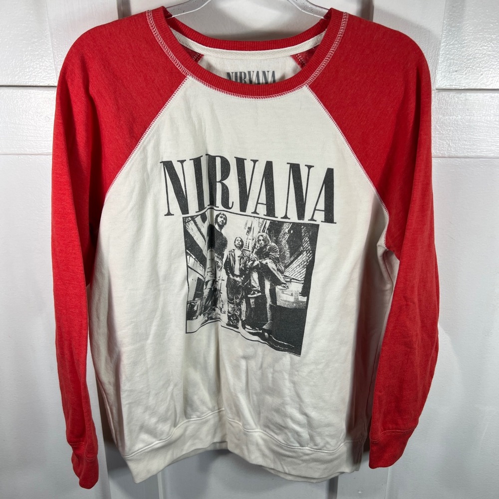 Nirvana Graphic Raglan Sweatshirt Red Cream Band Pullover Medium 2018 RN 90355